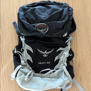 Osprey Talon 33 Black and Light Gray Backpack